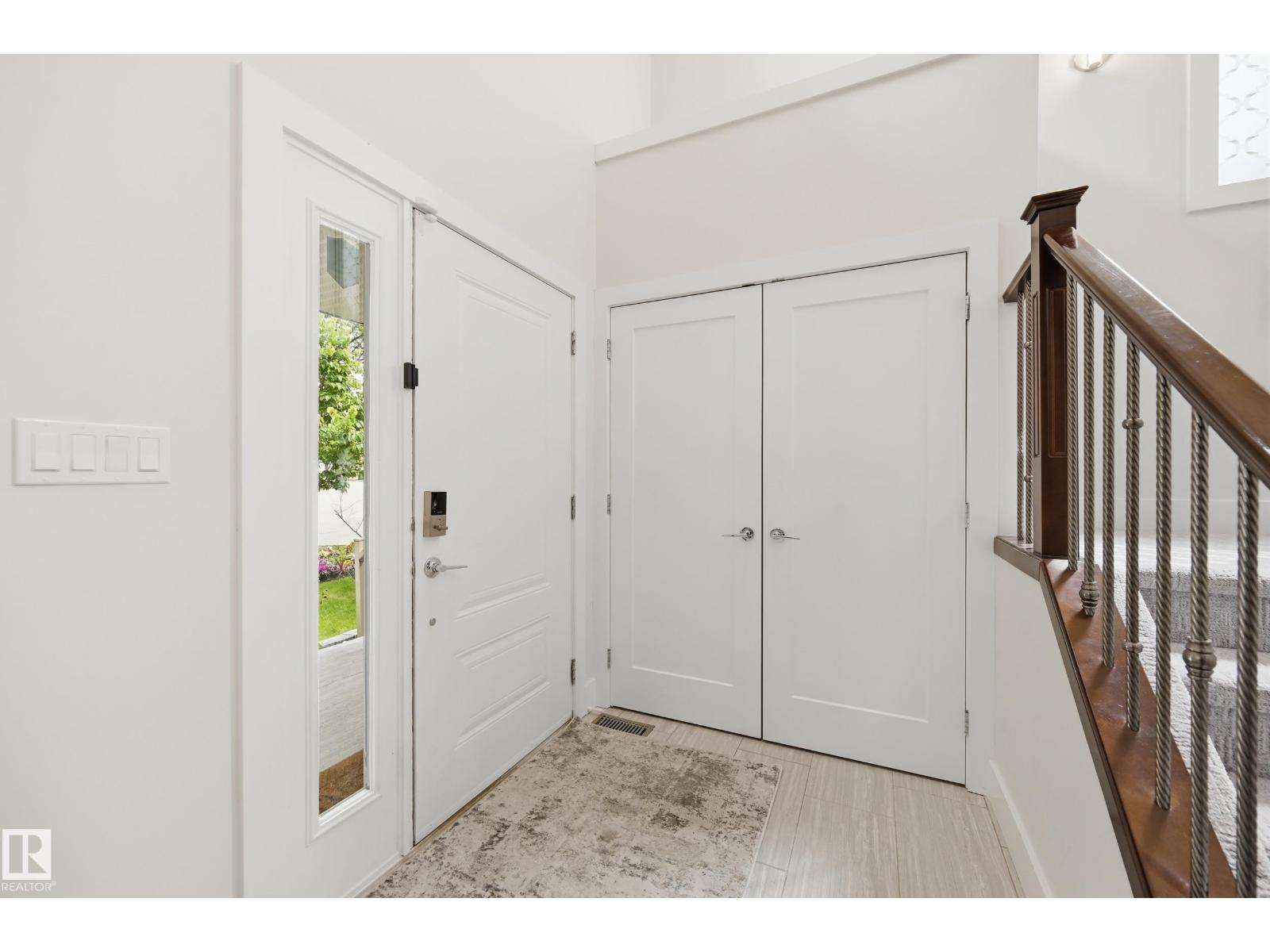 1024 ARMITAGE CR SW