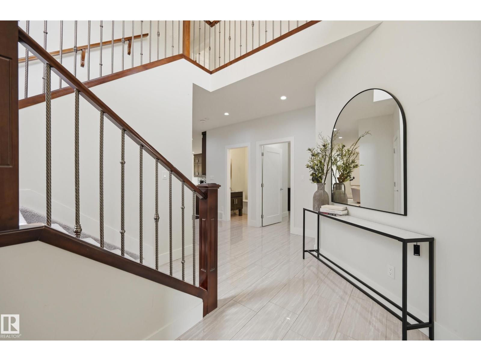 1024 ARMITAGE CR SW