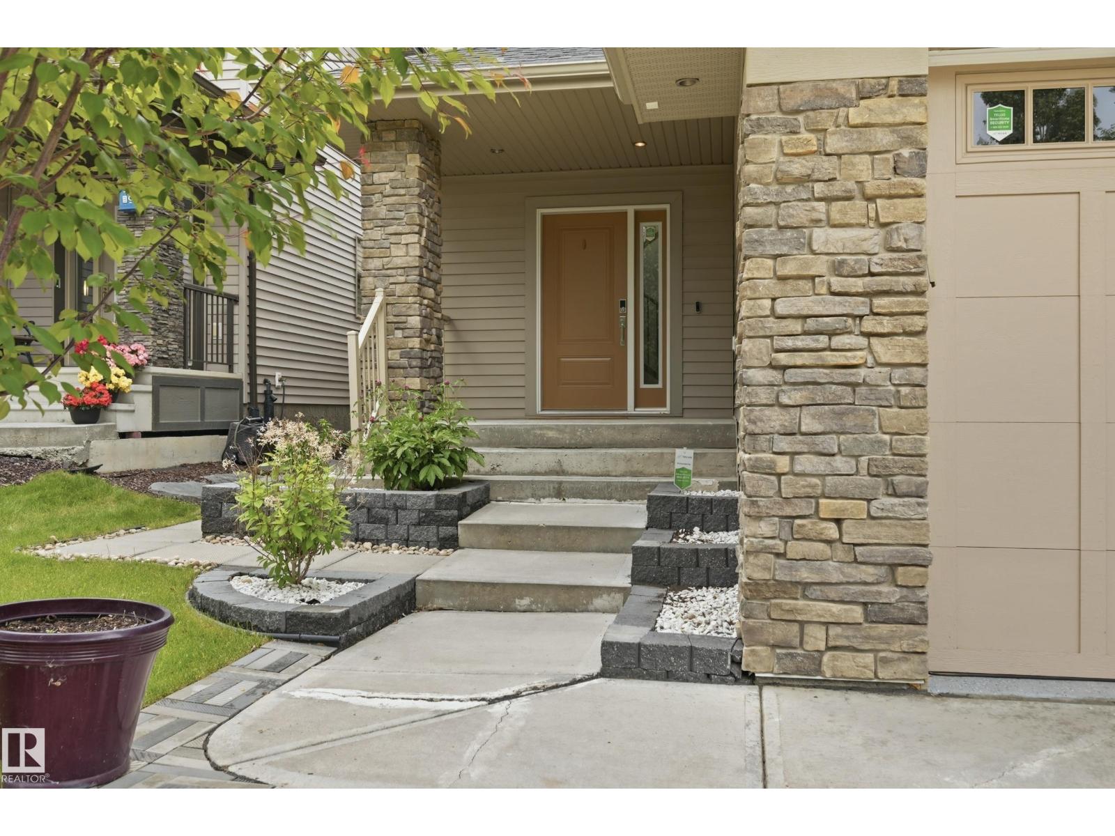 1024 ARMITAGE CR SW