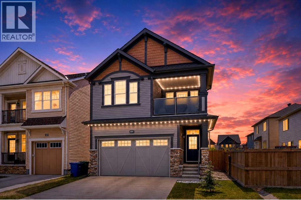 304 Windrow Crescent SW