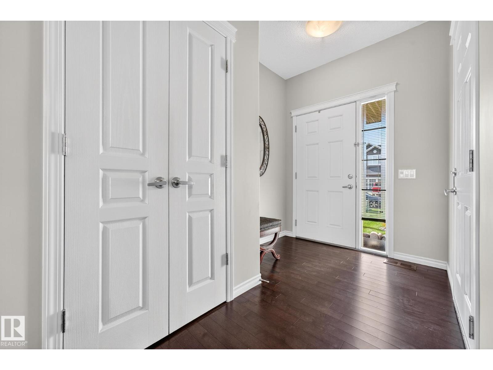 7598 ELLESMERE WY