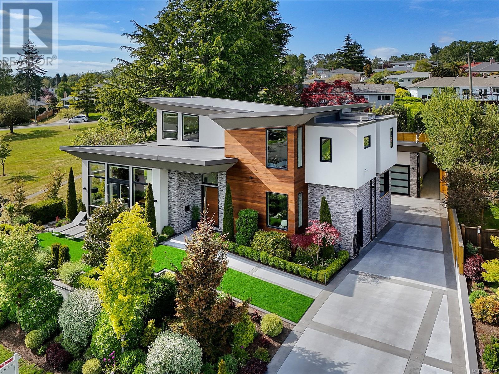 2324 Middowne Rd