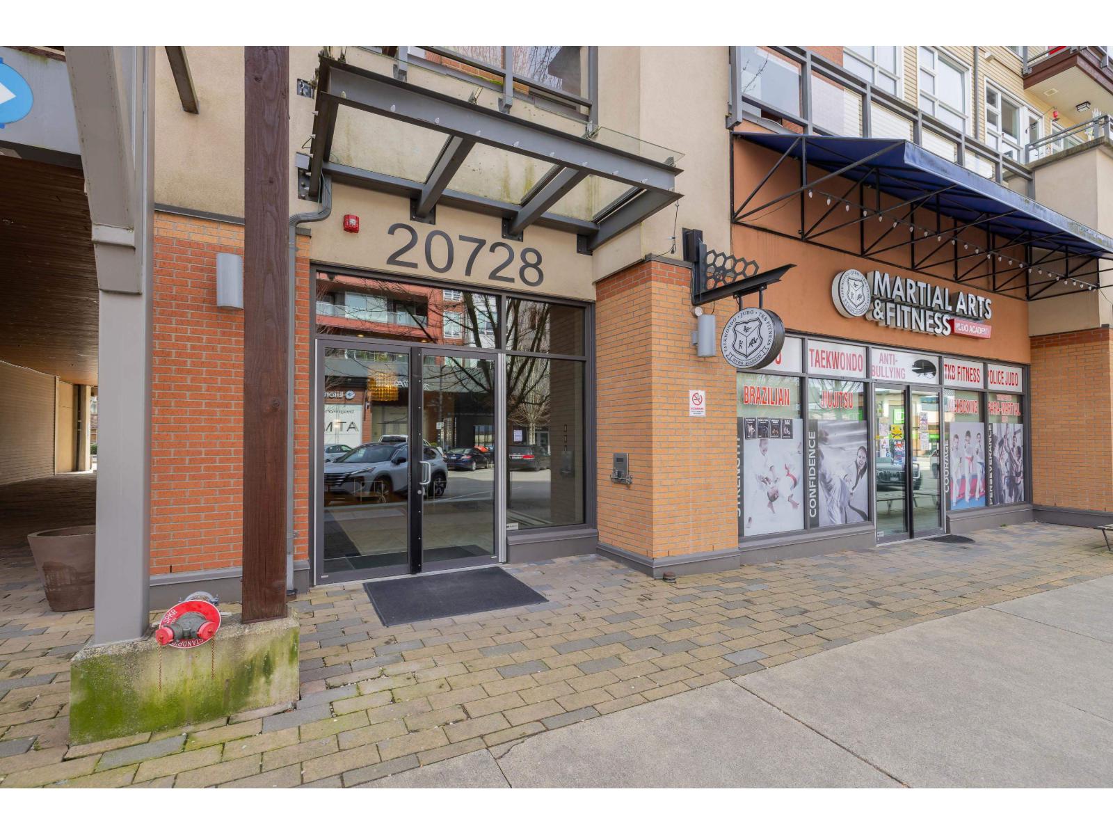 316 20728 WILLOUGHBY TOWN CENTRE DRIVE