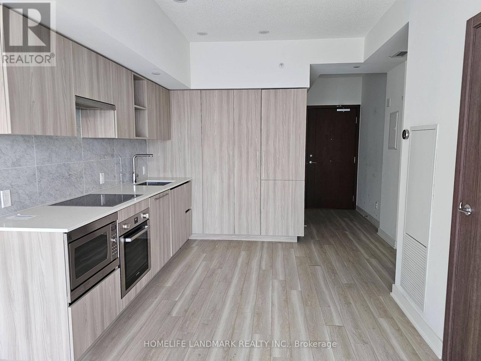 2901 - 19 BATHURST STREET