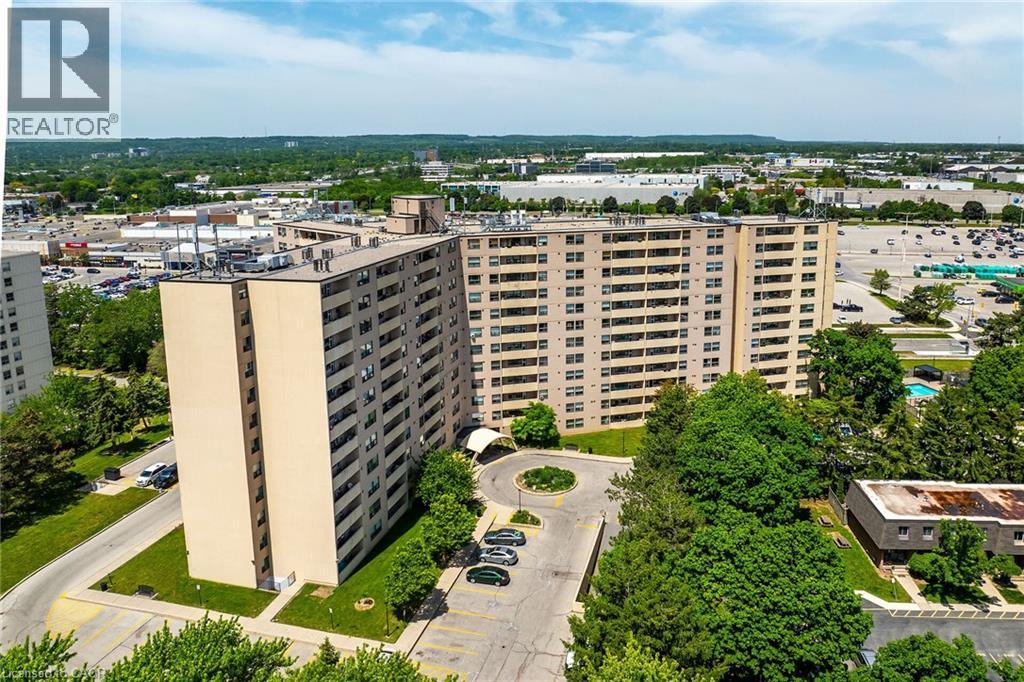 700 DYNES Road Unit# 1005