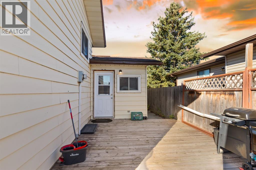 20 Castlegrove Way NE