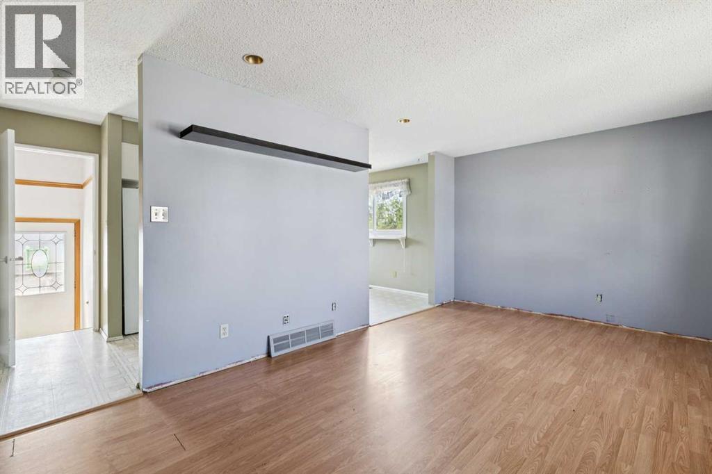 126 Thistle Way