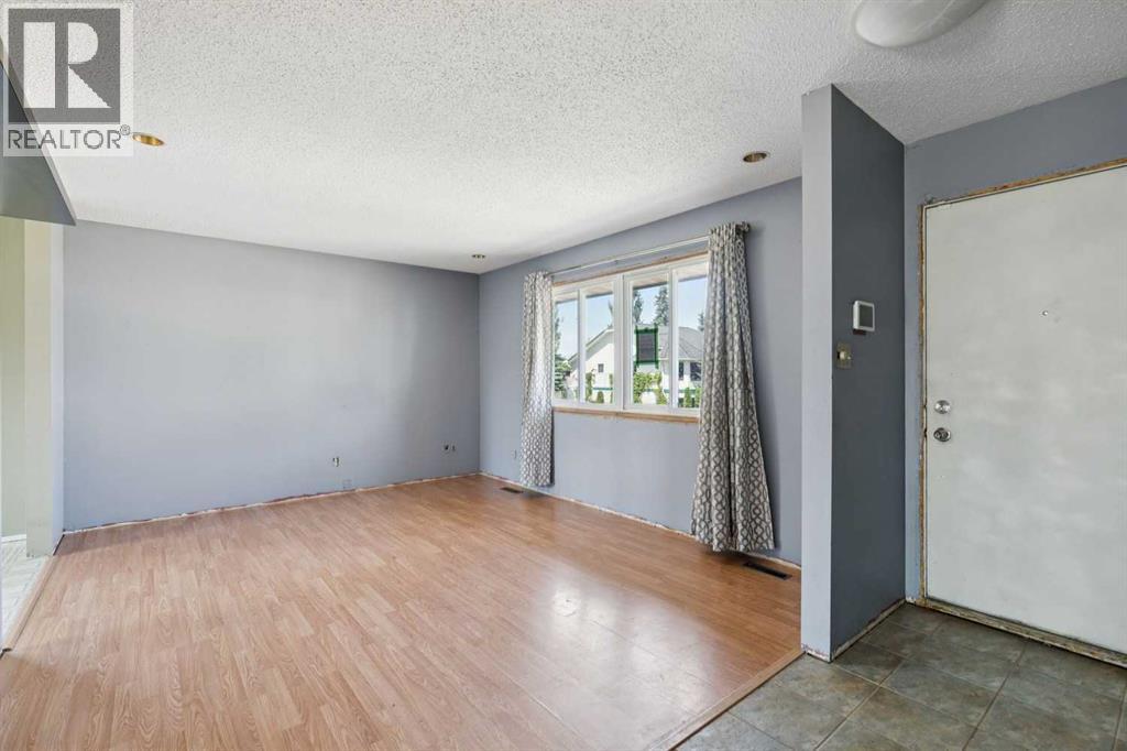 126 Thistle Way