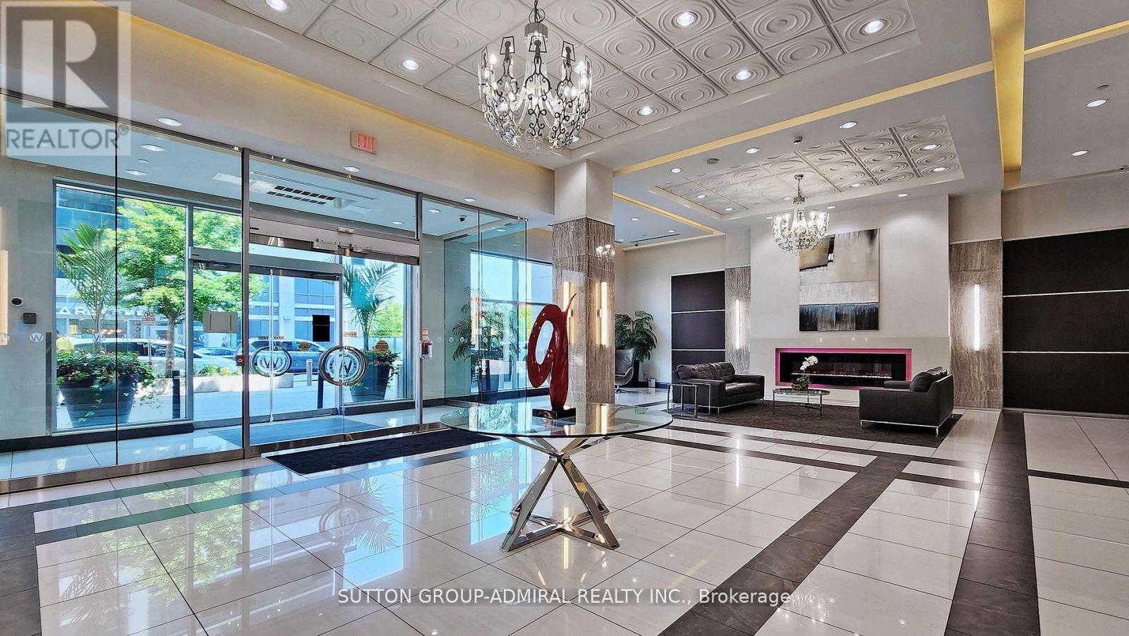 1007 - 7171 YONGE STREET