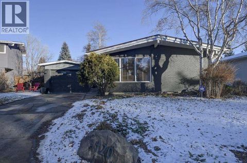 3420 Lane Crescent SW Calgary AB T3E5X2