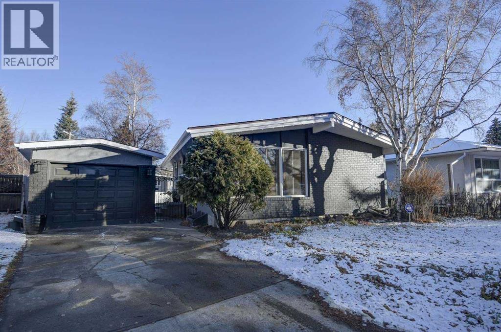 3420 Lane Crescent SW