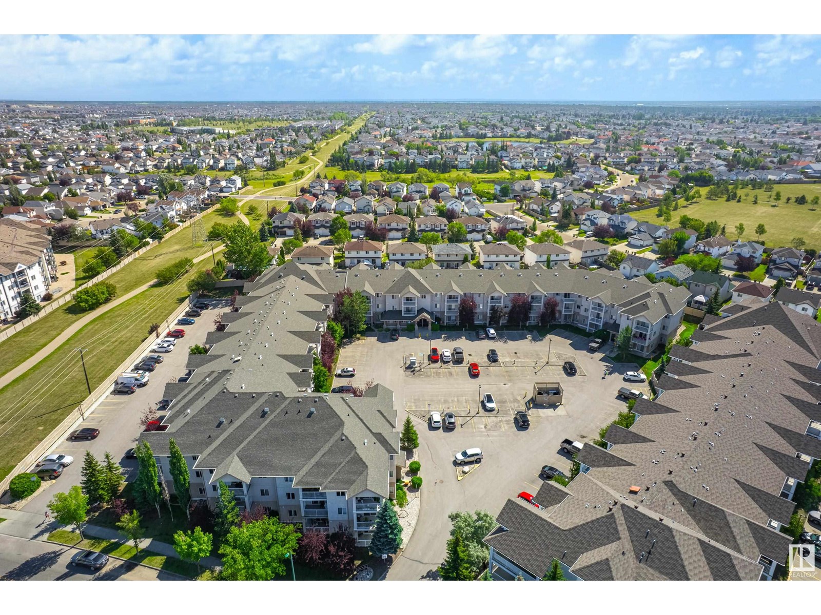 #339 16221 95 ST NW