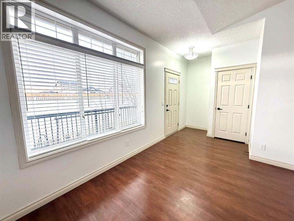 501 Sunvale Crescent NE