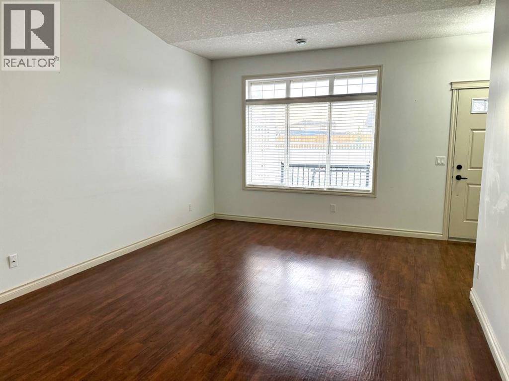 501 Sunvale Crescent NE