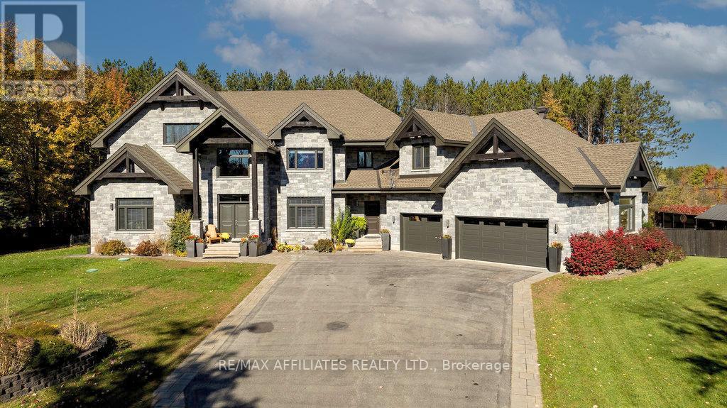 2284 SUMMERSIDE DRIVE