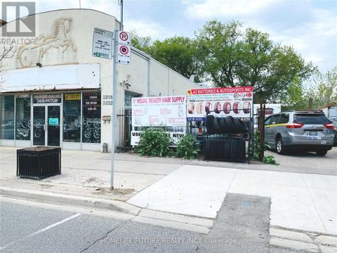 3218 DANFORTH AVENUE Toronto (Oakridge) ON M1L1C1