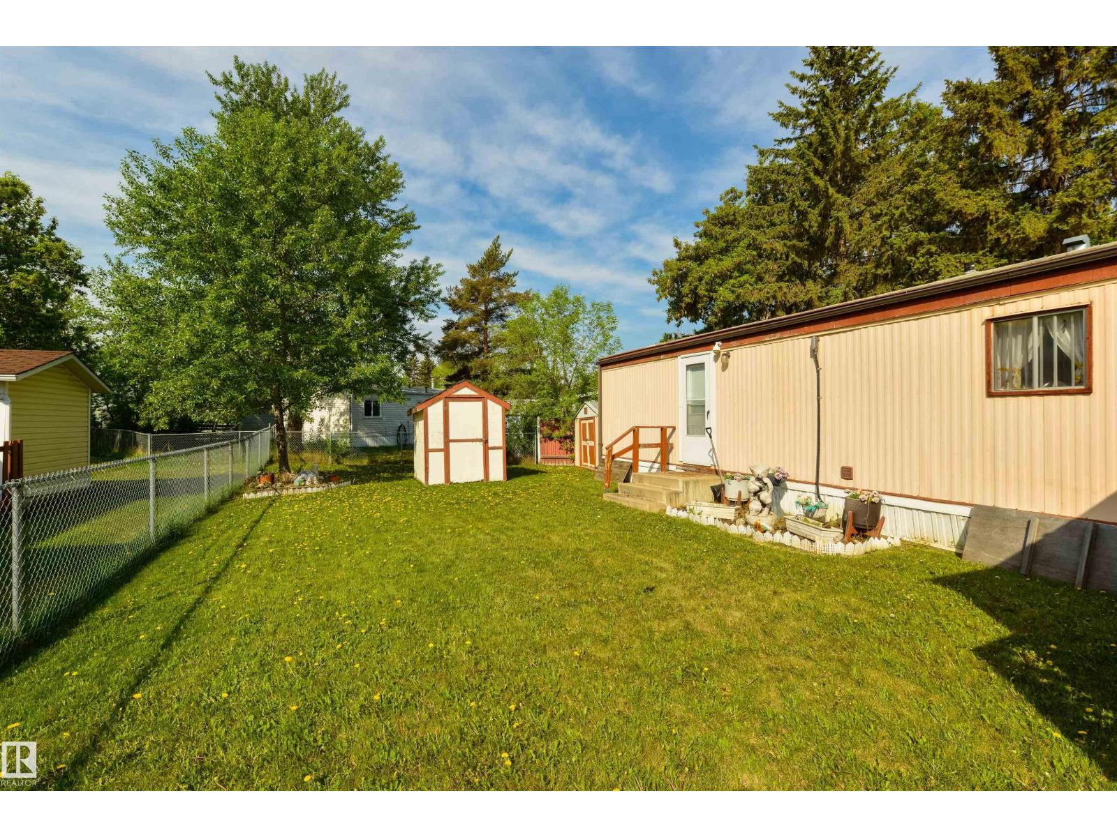 8 Keyhole CR NW