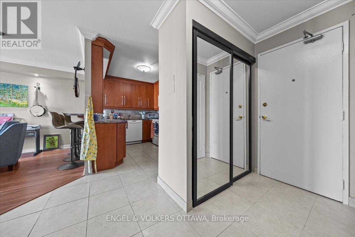 908 - 158A MCARTHUR AVENUE E