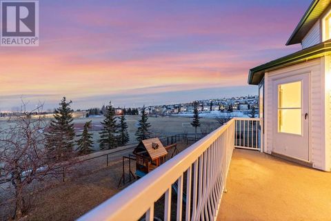 163 Edgeridge View NW Calgary AB T3A5Z2