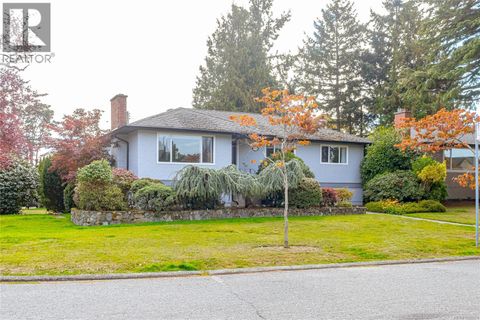 1723 Taylor St Saanich BC V8R3E7