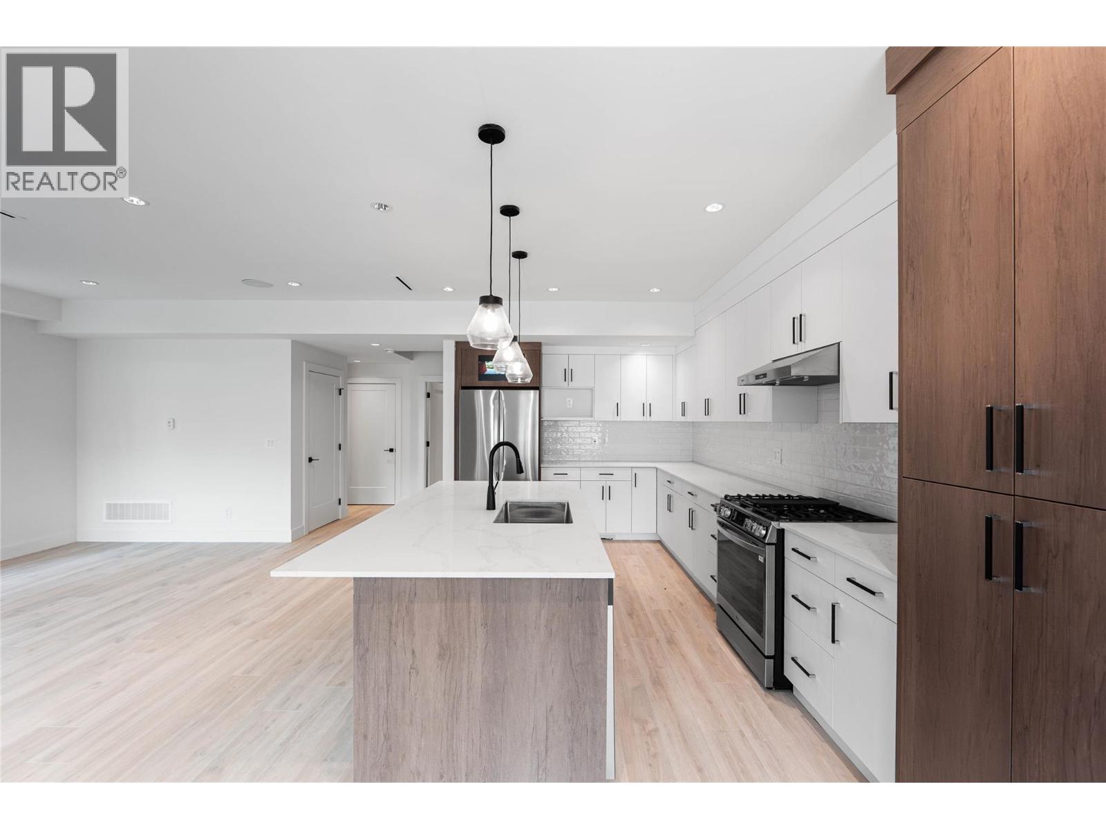 840 Grenfell Ave Avenue Unit# 2