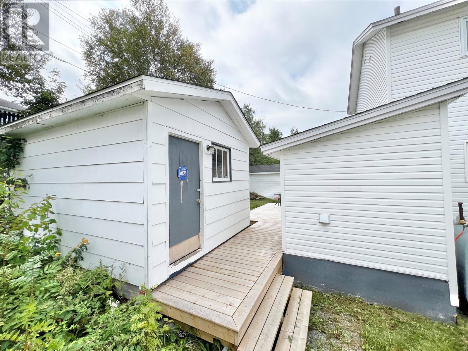 34 Monchy Road