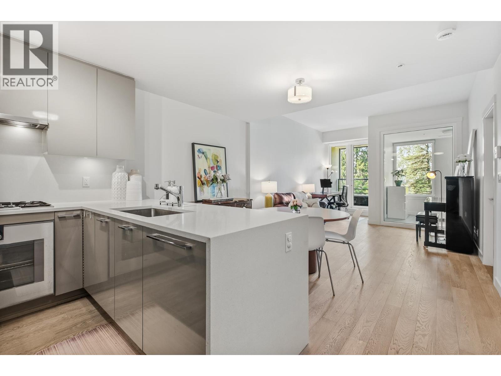307 4488 CAMBIE STREET