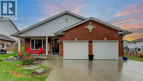 1 EDGEWOOD Court Wellesley ON N0B2T0