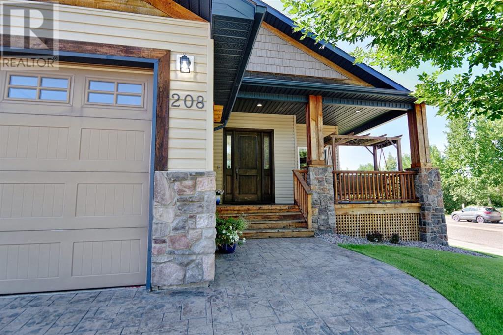 208 Mt Sunburst Place W