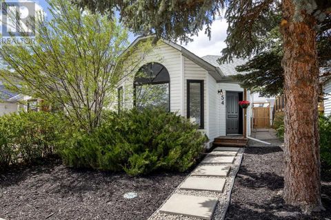 54 Hunterhorn Crescent NE Calgary AB T2k6J3