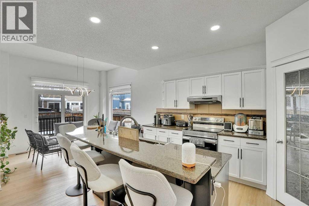 31 Skyview Shores Gardens NE