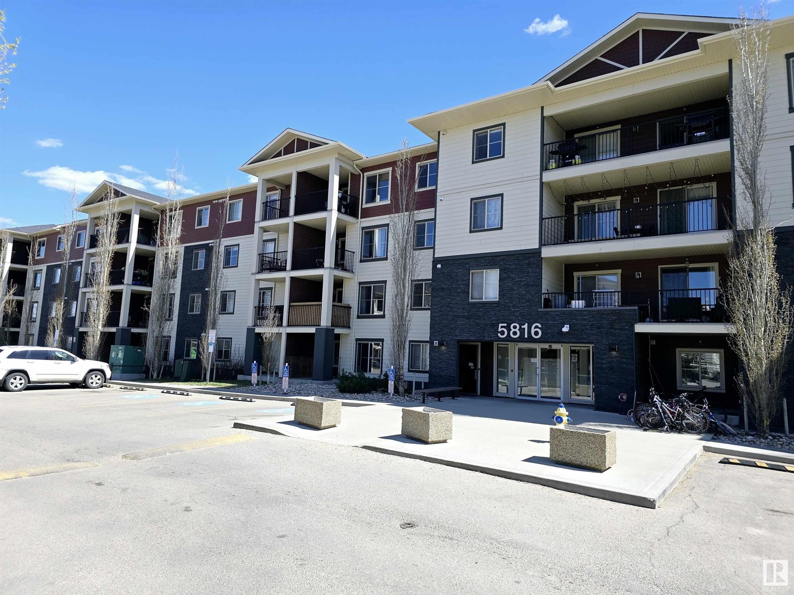 #303 5816 Mullen PL NW