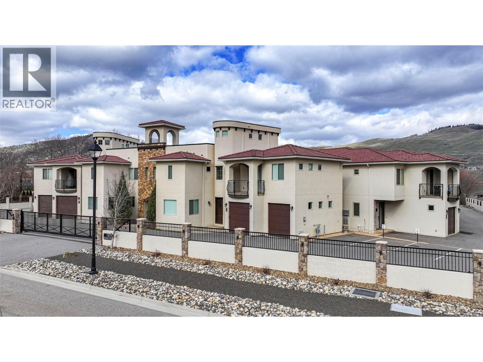 7373 Brooks Lane Unit# 4