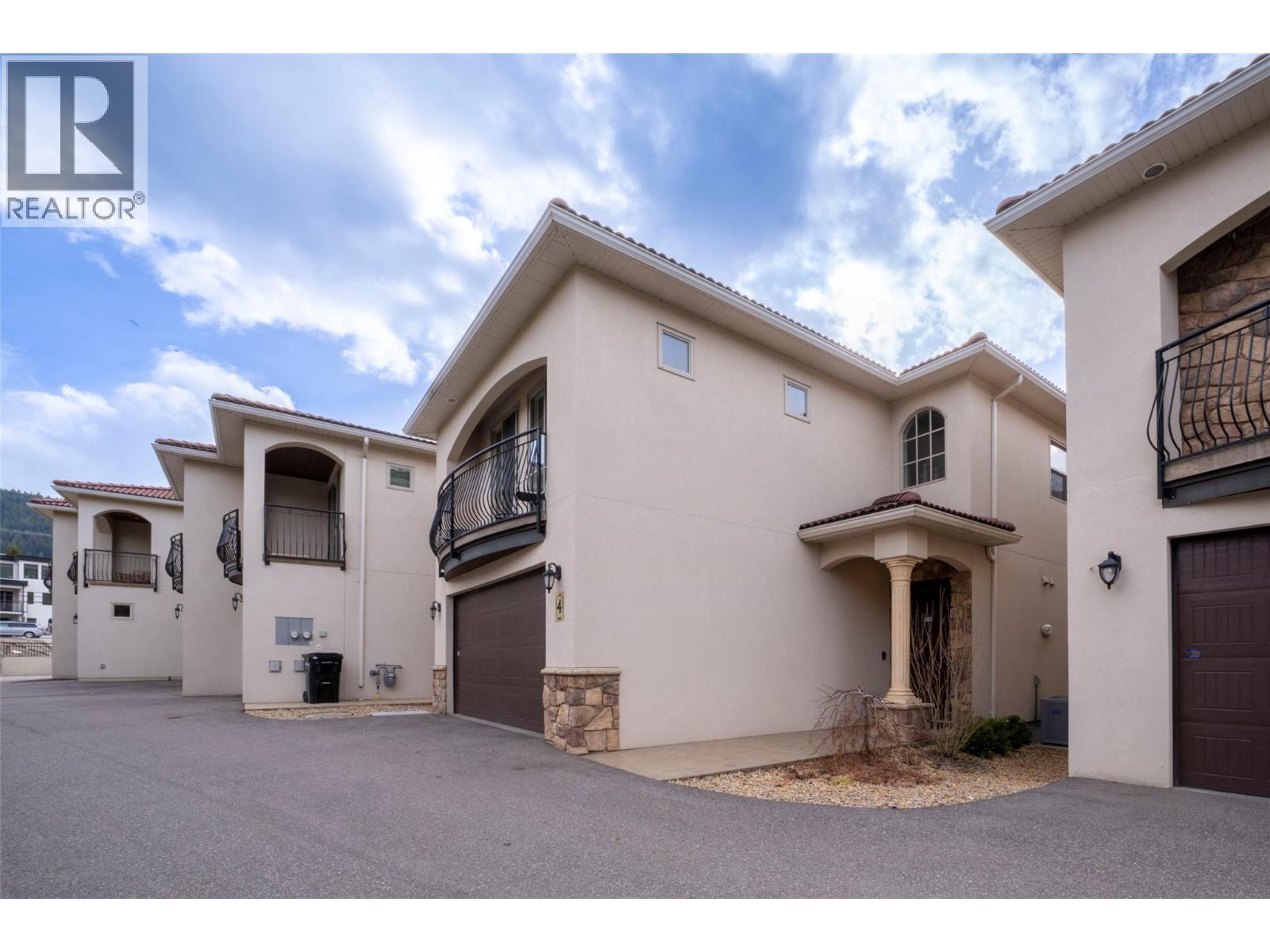 7373 Brooks Lane Unit# 4