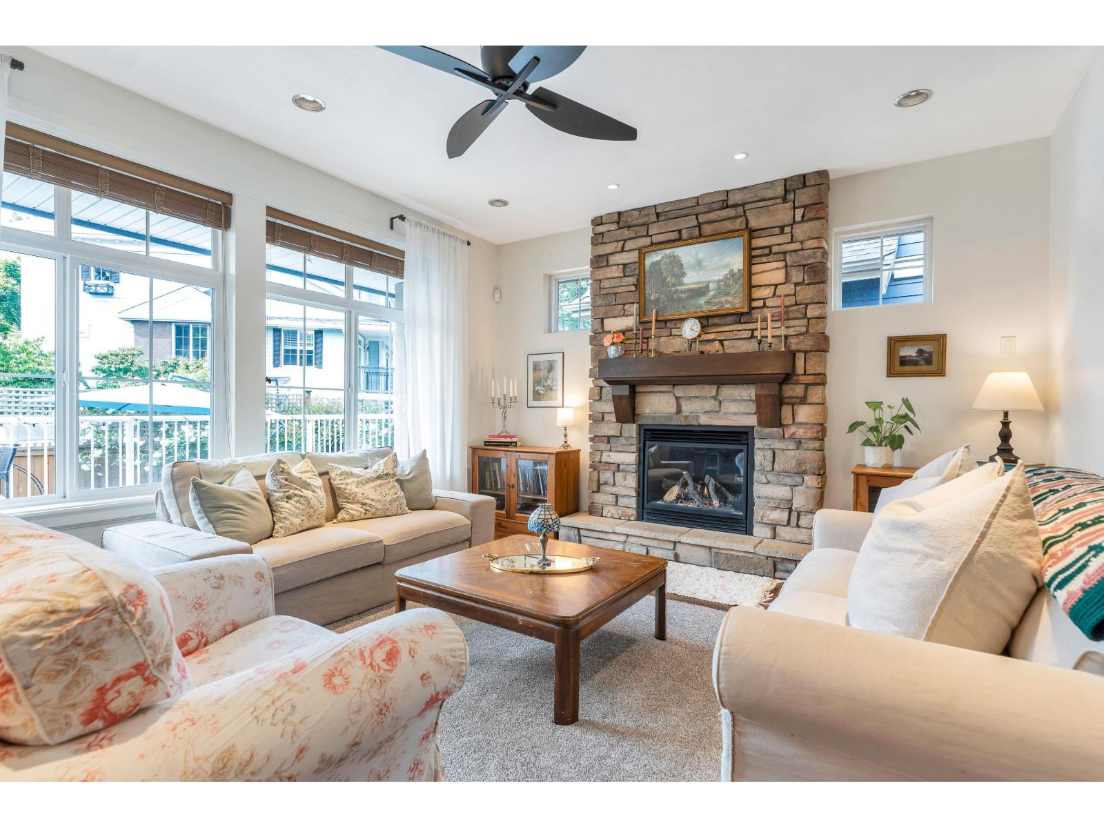 6 45241 NICOMEN CRESCENT|Garrison Crossing