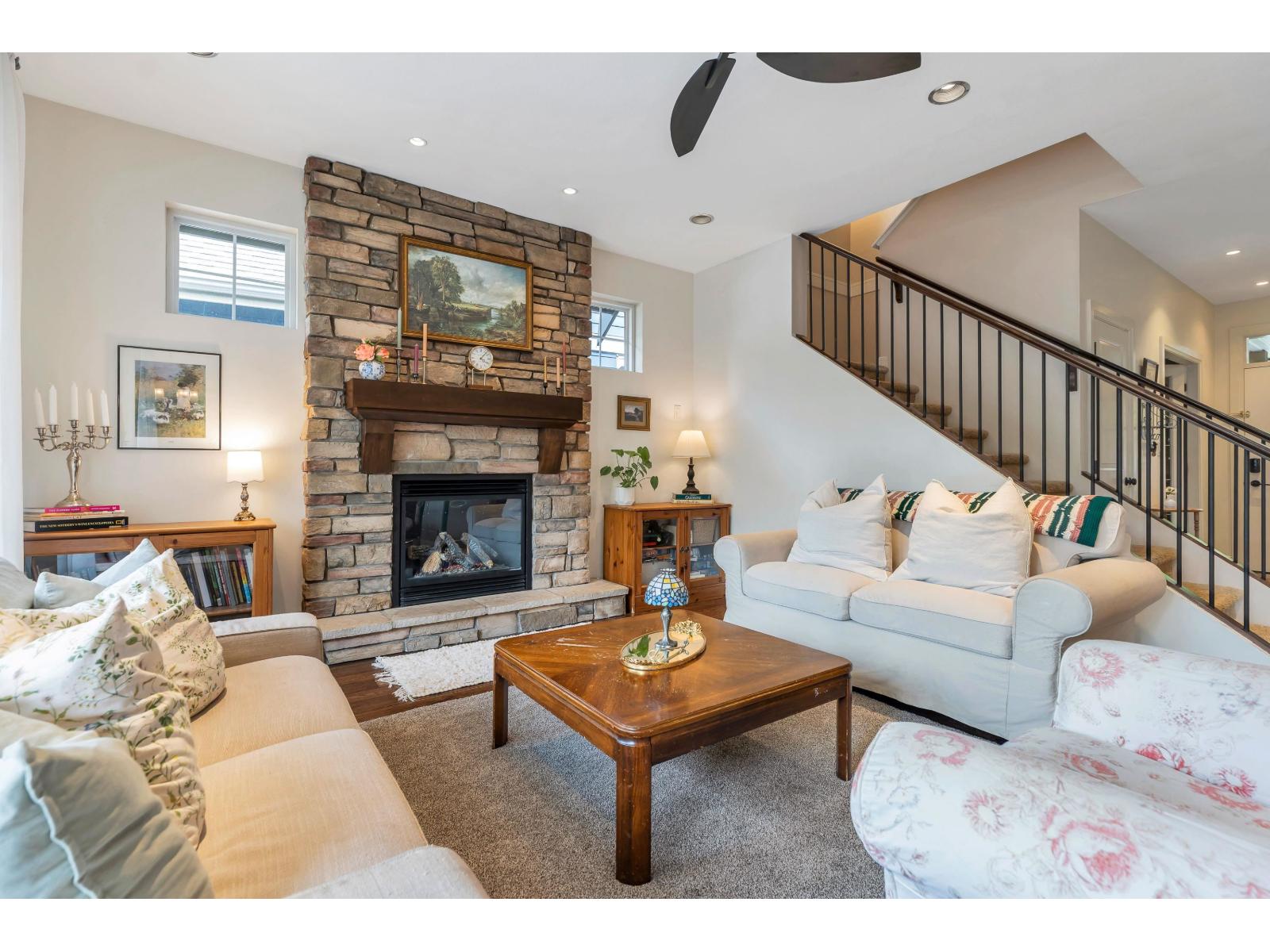 6 45241 NICOMEN CRESCENT|Garrison Crossing