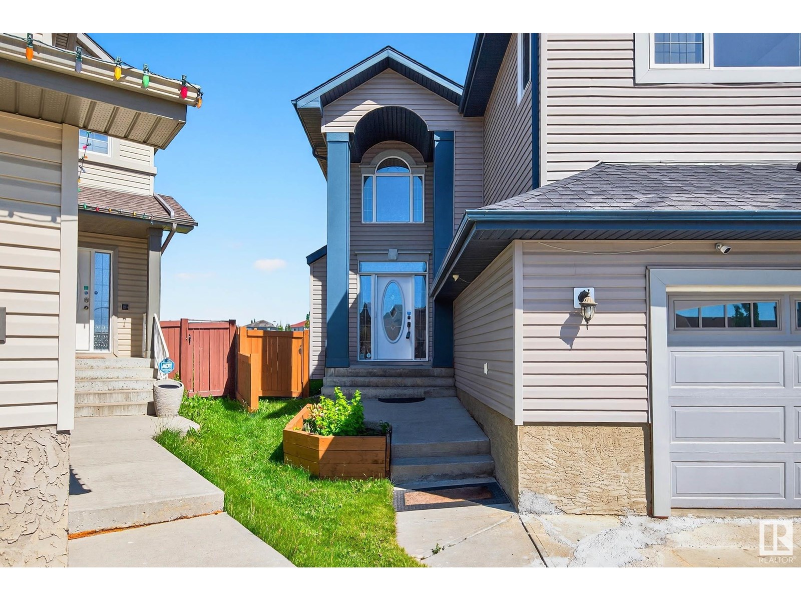 4224 157 AV NW