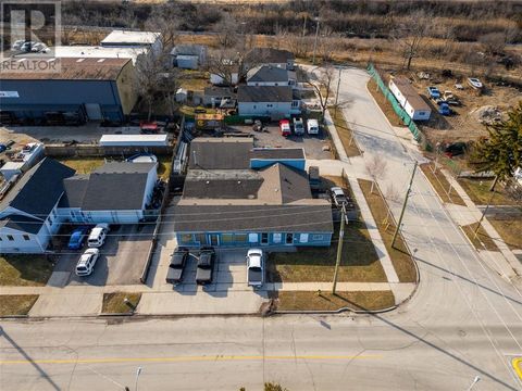 111 CAMPBELL STREET Sarnia ON N7T2G5