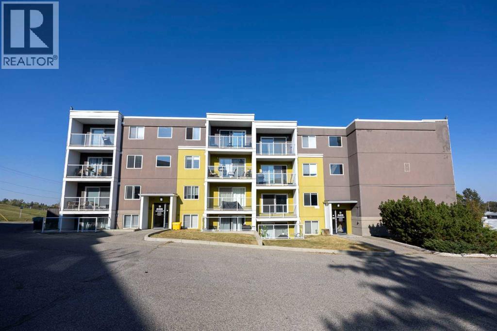 204, 4455D Greenview Drive NE