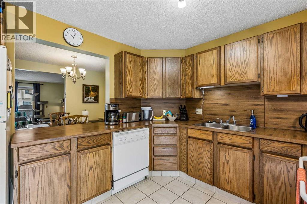 24, 235 Berwick Drive NW