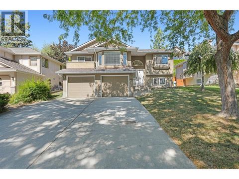 580 Spruceview Place N Kelowna BC V1V1S7
