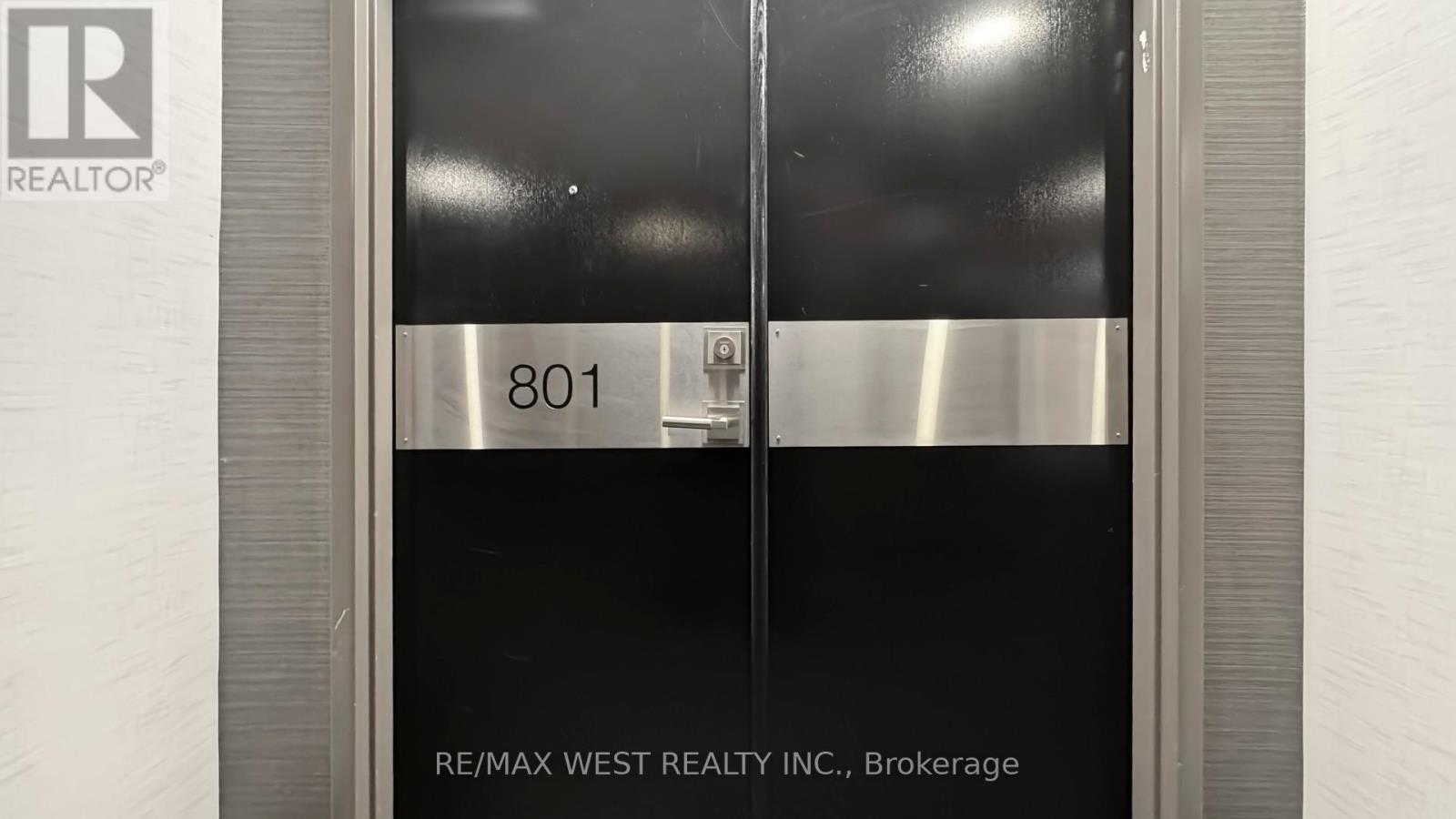 801 - 240 HEATH STREET W