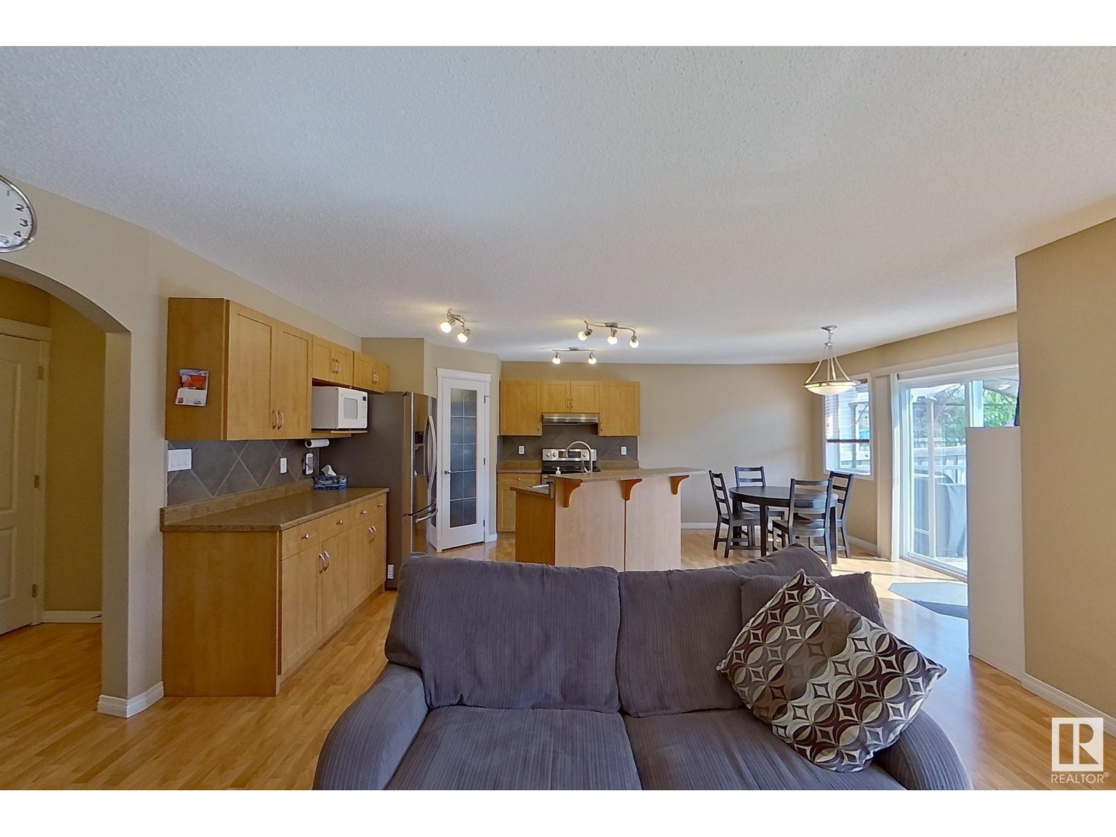 1141 MCALLISTER CO SW