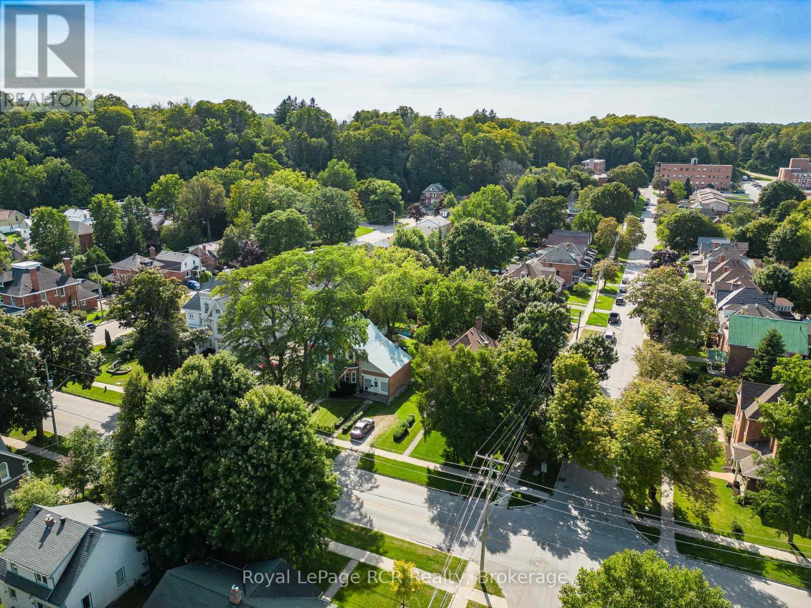 1198 4TH AVENUE W