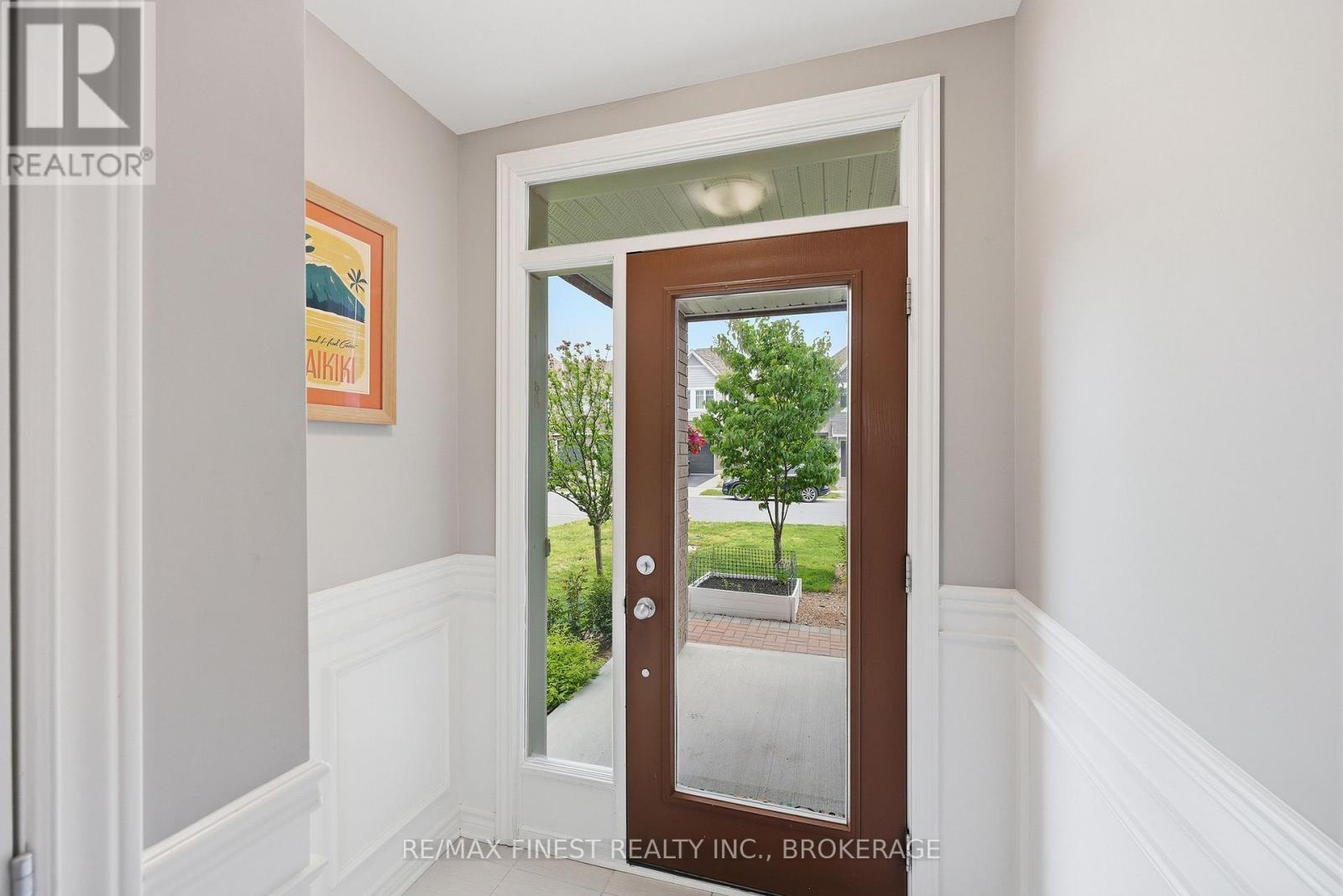 879 RIVERVIEW WAY