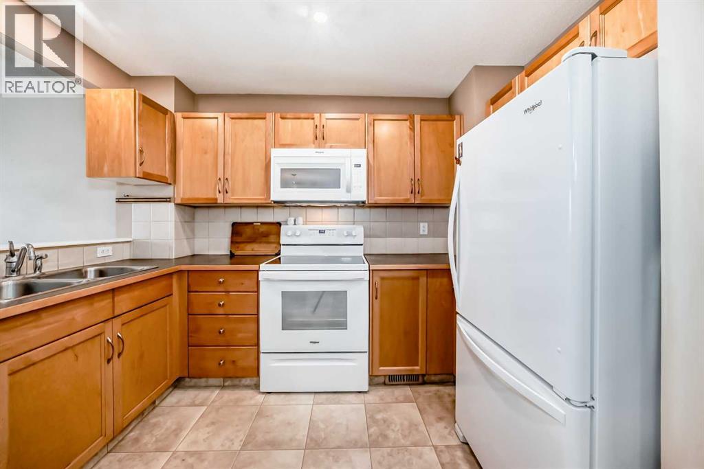 137 Luxstone Way SW