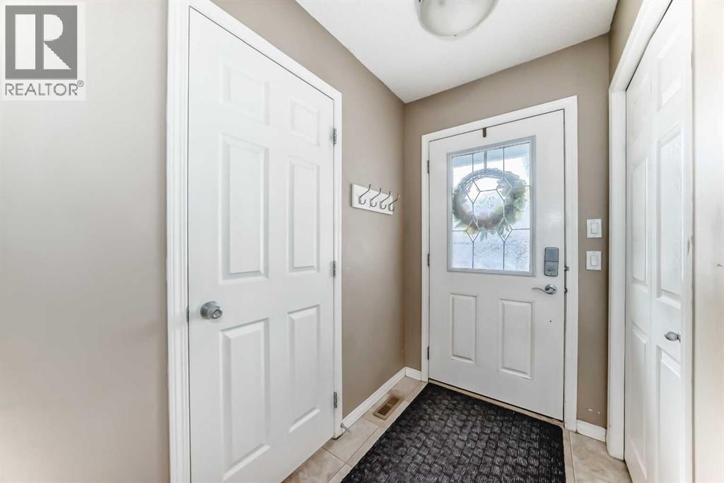 137 Luxstone Way SW