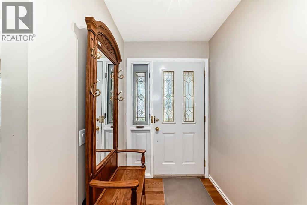 308 Cannington Place SW