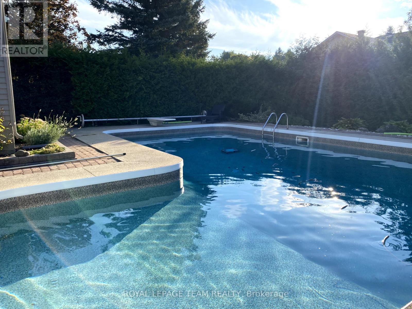 129 RIDGEVIEW DRIVE