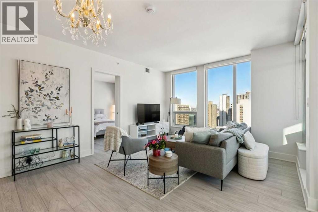 2006, 901 10 Avenue SW